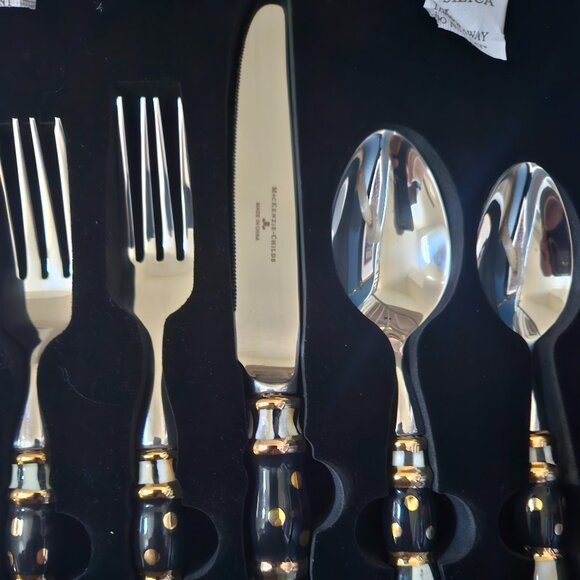 RARE MACKENZIE CHILDS COURTLY CHECK BLACK TIE CERAMIC 5 PC PLACESETTING FLATWARE - Picture 3 of 10